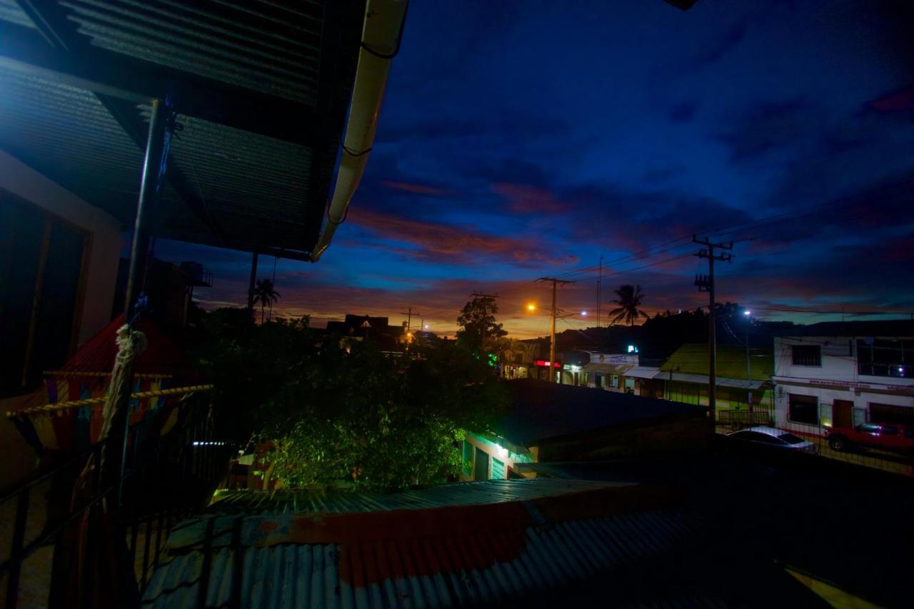 Hostal Los Chamos San Juan del Sur Exteriör bild