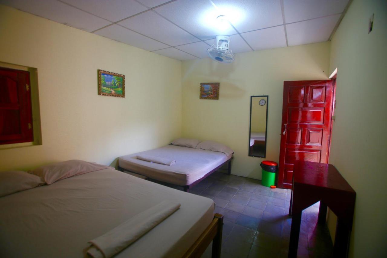 Hostal Los Chamos San Juan del Sur Exteriör bild