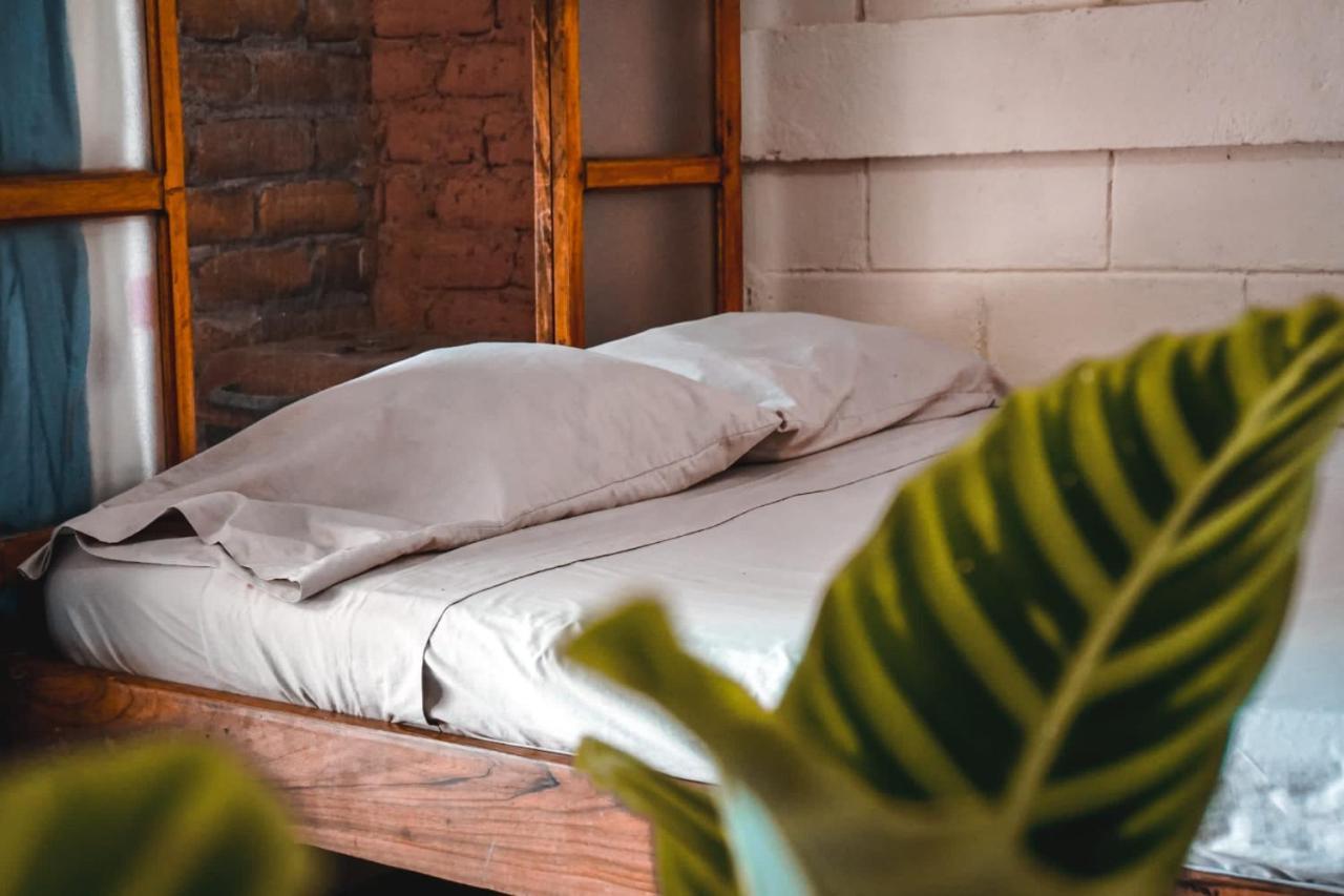 Hostal Los Chamos San Juan del Sur Exteriör bild