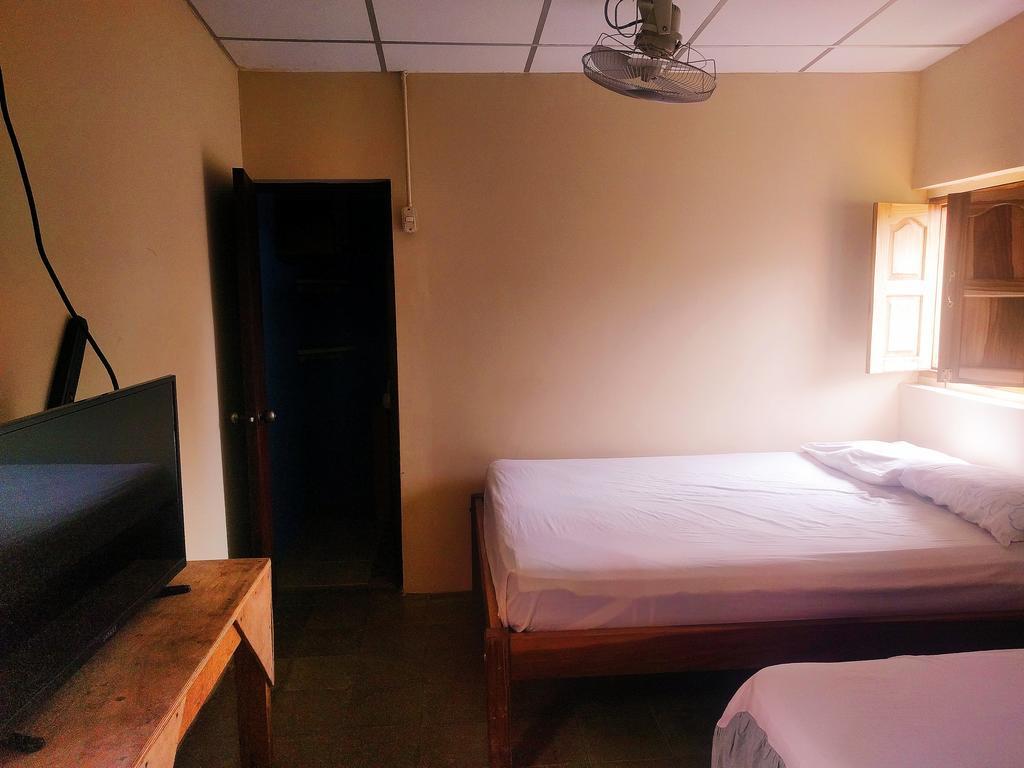 Hostal Los Chamos San Juan del Sur Exteriör bild