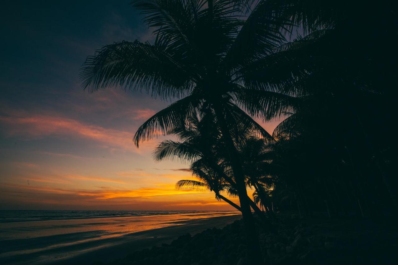 Hostal Los Chamos San Juan del Sur Exteriör bild